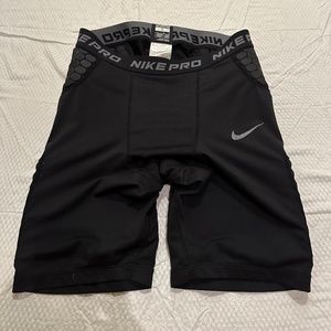 Nike padded compression short Sz L